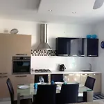 Apartament Seafront With Pool St Paul's Bay