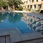 Apartament Seafront With Pool *