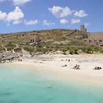 Seafront With Pool *
