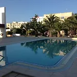 Apartment Seafront With Pool *