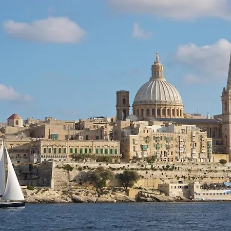 Seafront With Pool * San Pawl il-Baħar