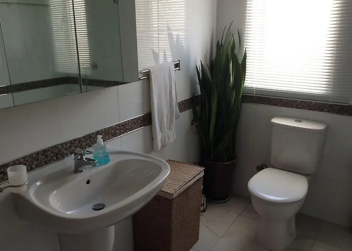 Seafront With Pool Daire St. Paul's Bay