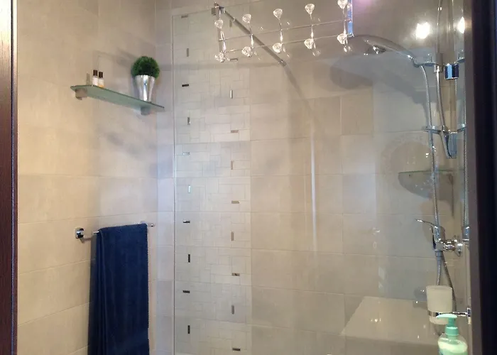 Lägenhet Seafront With Pool St. Paul's Bay