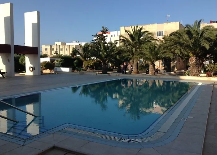 Daire Seafront With Pool *