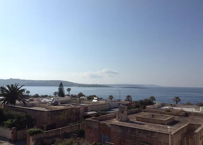 Seafront With Pool Daire *