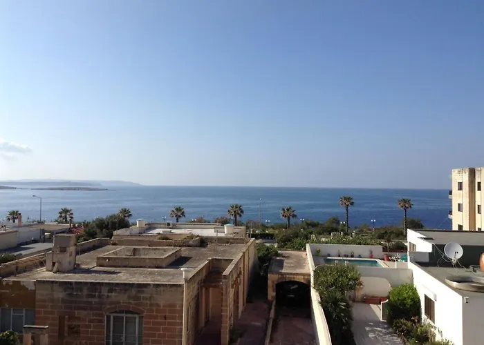 Seafront With Pool St. Paul's Bay