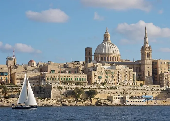 Seafront With Pool * St. Paul's Bay