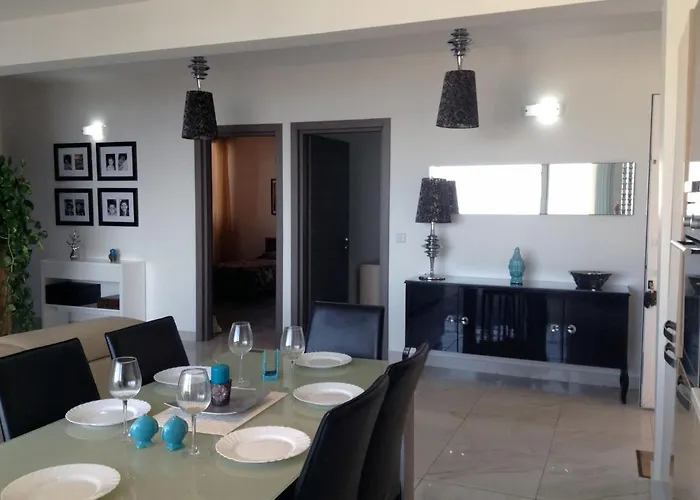 Seafront With Pool * St. Paul's Bay