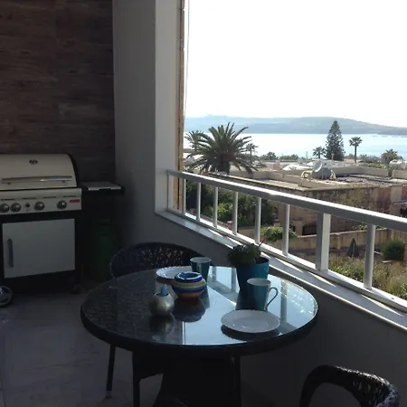Apartament Seafront With Pool St. Paul's Bay