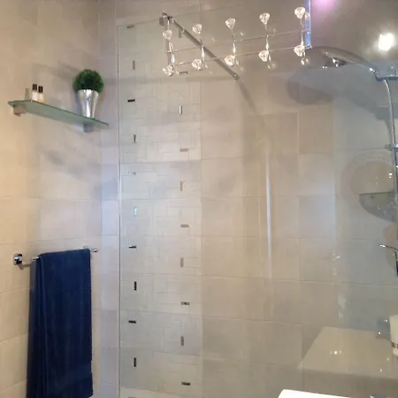 Apartament Seafront With Pool St. Paul's Bay