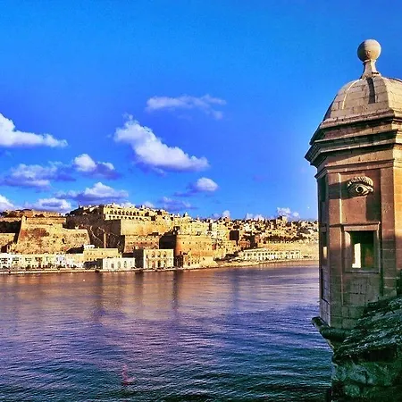 Apartament Seafront With Pool St. Paul's Bay