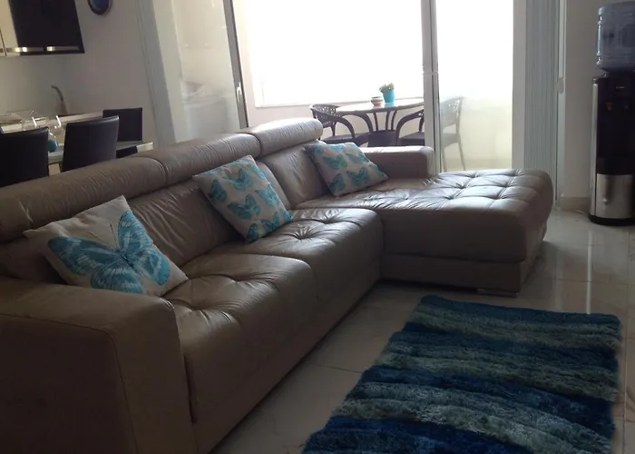 Seafront With Pool Apartment St. Paul's Bay